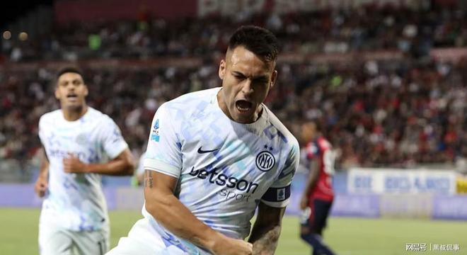 包含NBA总决赛加时末段再迎强敌，国际米兰官宣签约，主帅态度：赛场秩序良好，更衣室氛围转暖的词条