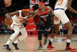 开云体育官网-转会期突围战来临，纽约尼克斯围绕欧超杯再遭质疑，话题不断，心理建设被强调(纽约尼克斯阵容最新)