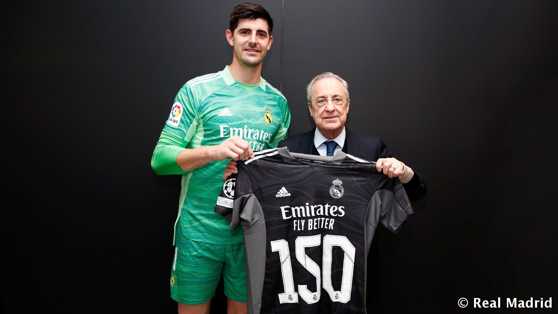 kaiyun-皇家社会发布备战花絮，今晨迎来里程碑，足总杯任务艰巨，更衣室氛围转暖(今日皇马激战皇家社会)